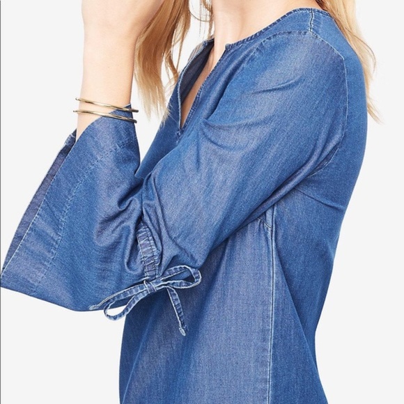Ann Taylor Blue Chambray Bell Sleeve Size 2 left❗️ - Picture 4 of 7